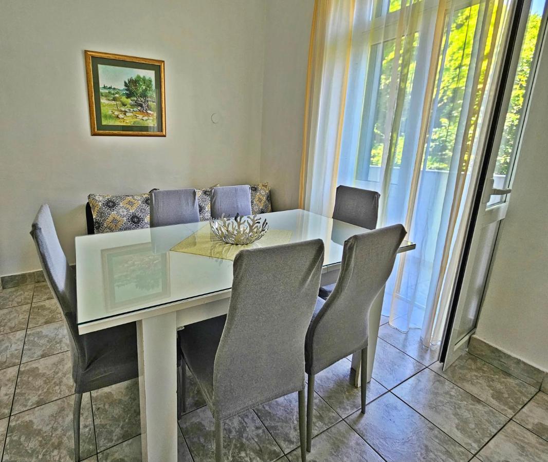 Nina Marie Apartma